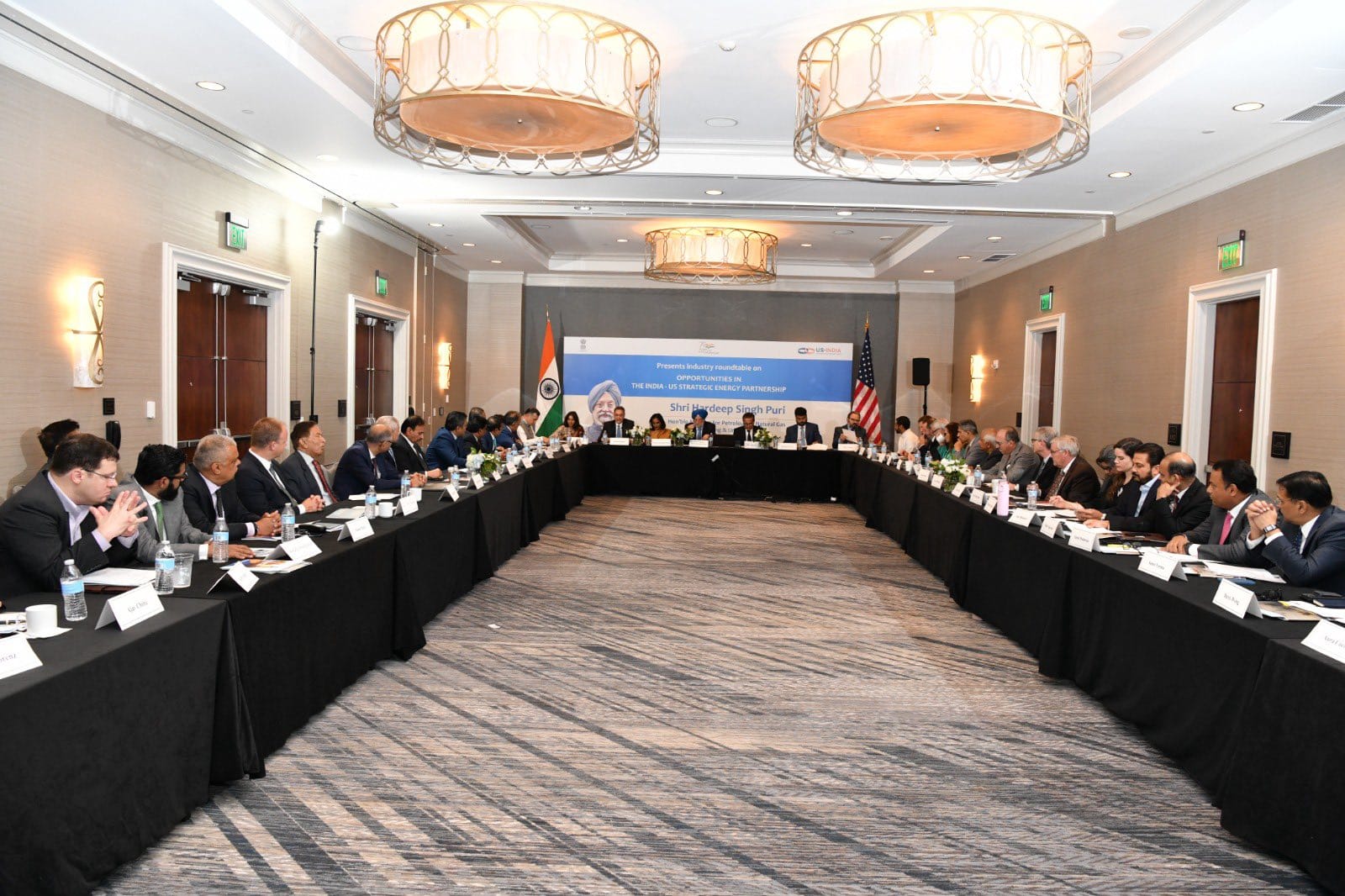 Roundtable with Minister Hardeep Singh Puri on ‘Opportunities in the India-US Strategic Energy Partnership’ organized in partnership with USISPF on 10 October 2022