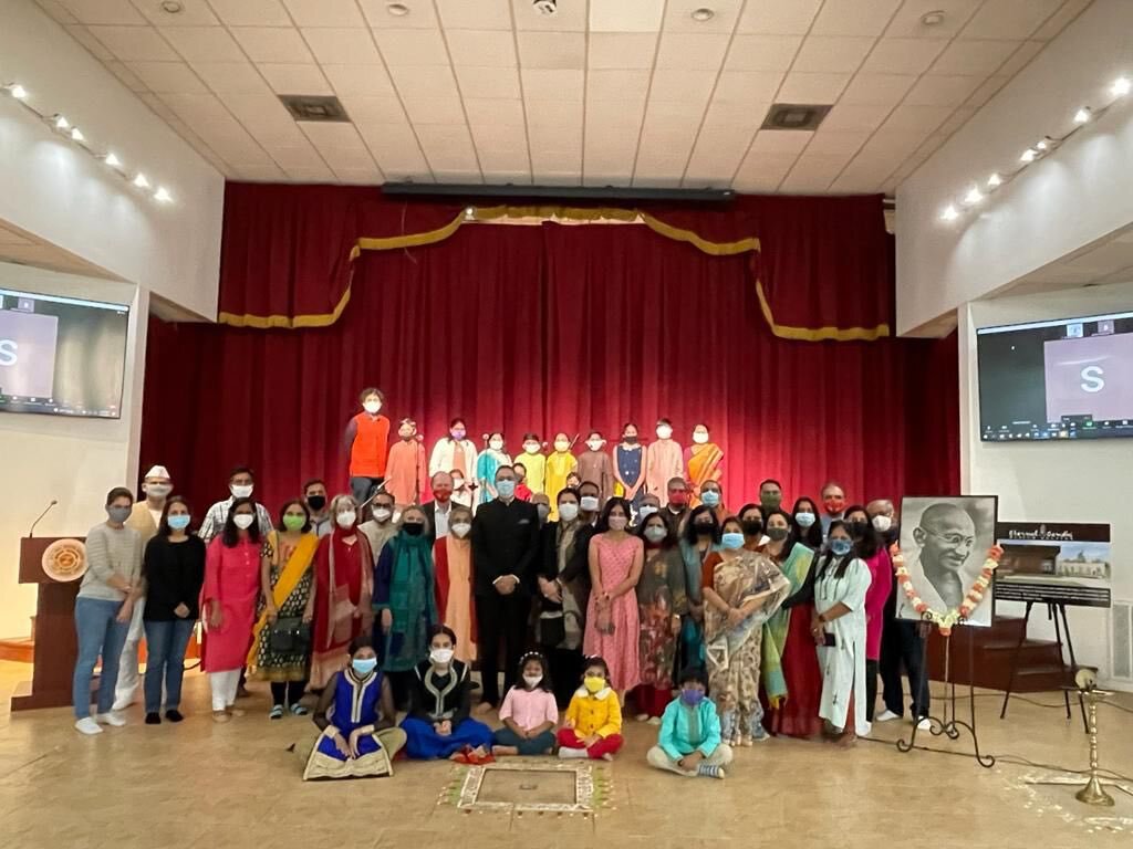 Consul General participated in the  'Shraddhanjali' organized by the Eternal Gandhi Museum, Houston to pay homage to Mahatma Gandhi on Martyrs’ Day on January 30,2022