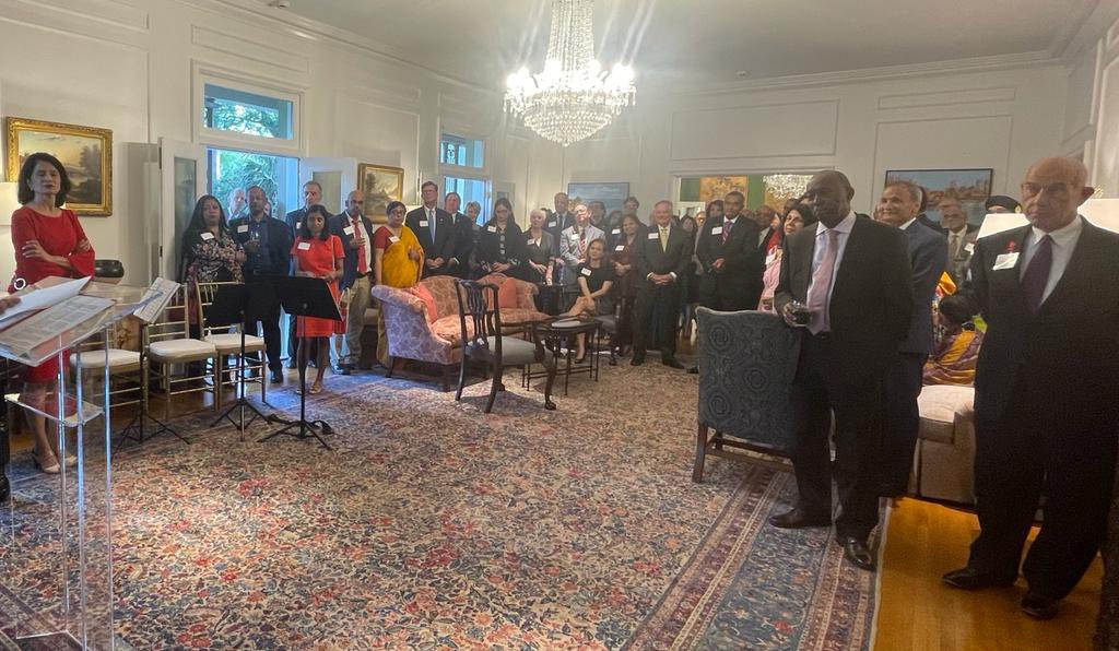 Consul General met Mayor of Houston SylvesterTurner , members of faculty of University of Houston and business leaders and members of the Indian American community at an event organized by  Dr. Renu Khator, Chancellor, University of Houston on April 18,2022